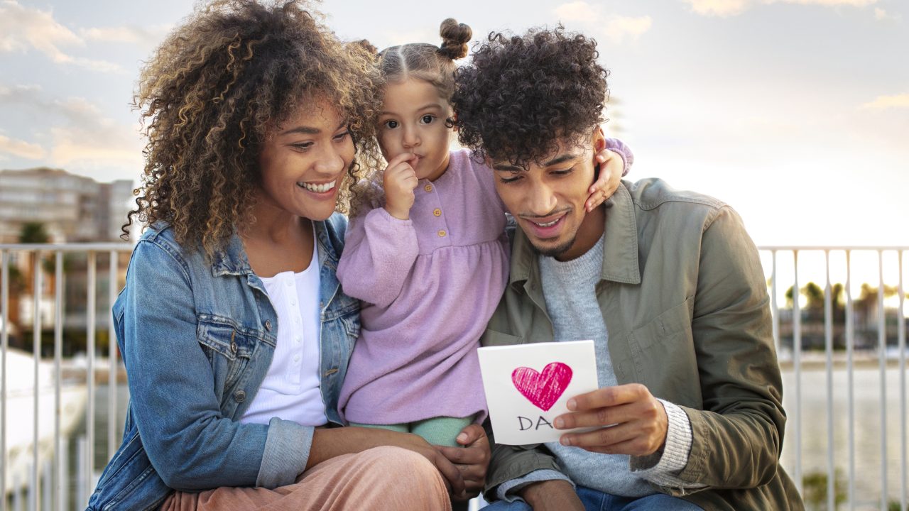 How to reduce sibling fights using positive parenting methods